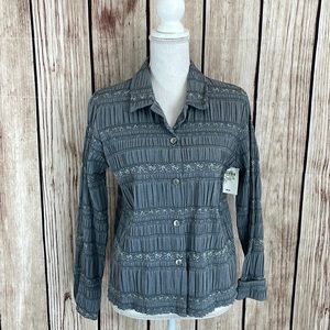 Staples Button Down Crinkle Floral Top Blue/Gray Long Sleeve Medium